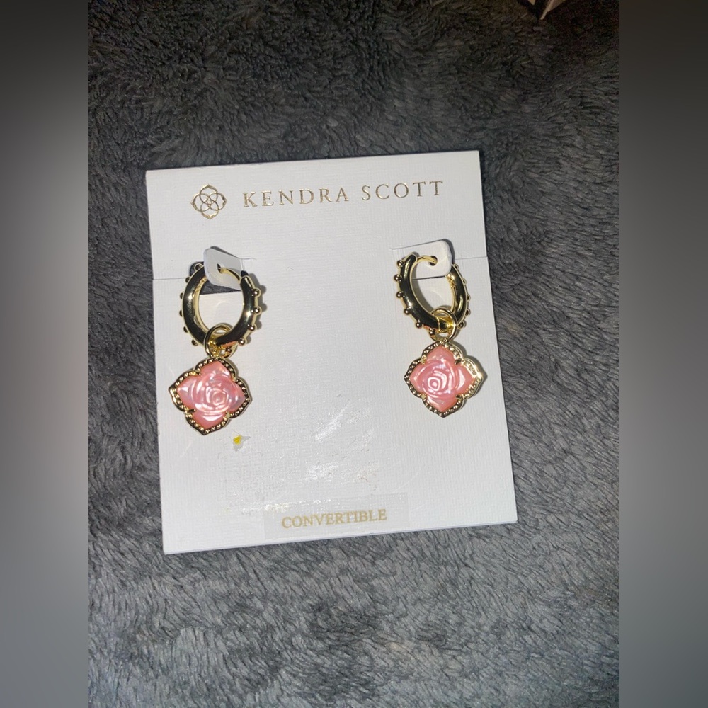 BNWT Kendra Scott Mallory Rose Huggie Earrings Blush Ivory Mother-of-Pearl $85
